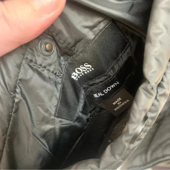 Hugo Boss Darnom  Virgin Wool Blend Reversible Vest with Down Blend Filling - Picture 6 of 16